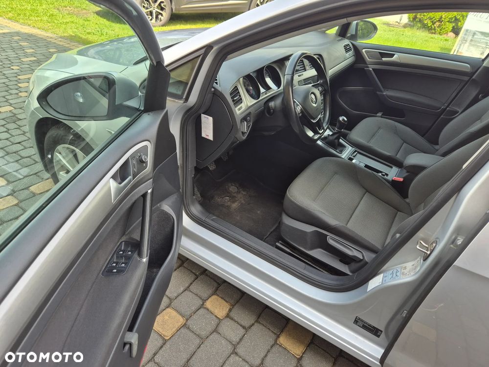 Volkswagen Golf 1.0 TSI BlueMotion Comfortline - 10