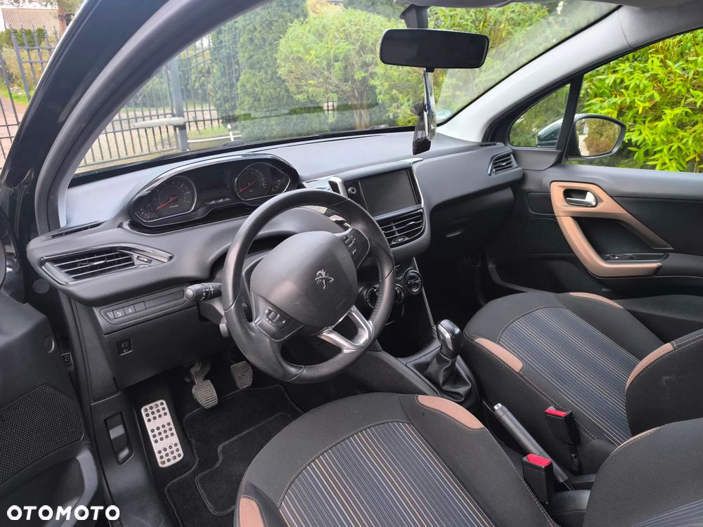 Peugeot 208 - 9