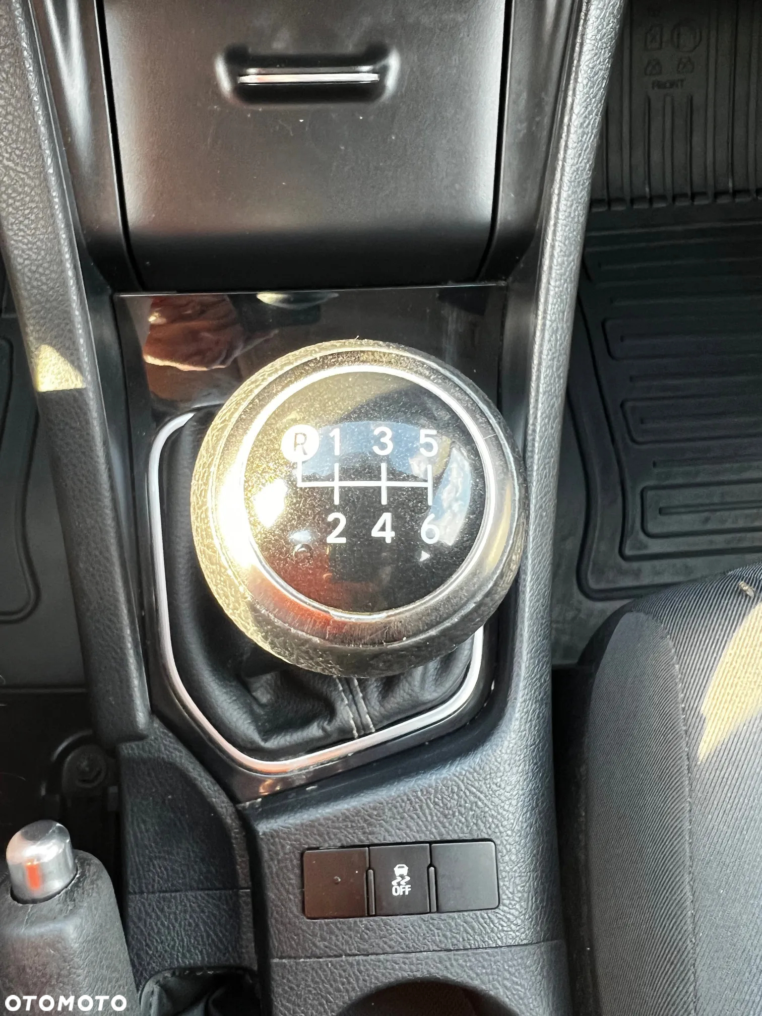 Toyota Auris 1.33 VVT-i Active - 19