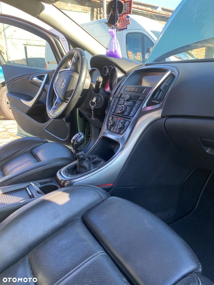 Opel Astra 2.0 CDTI Enjoy - 13