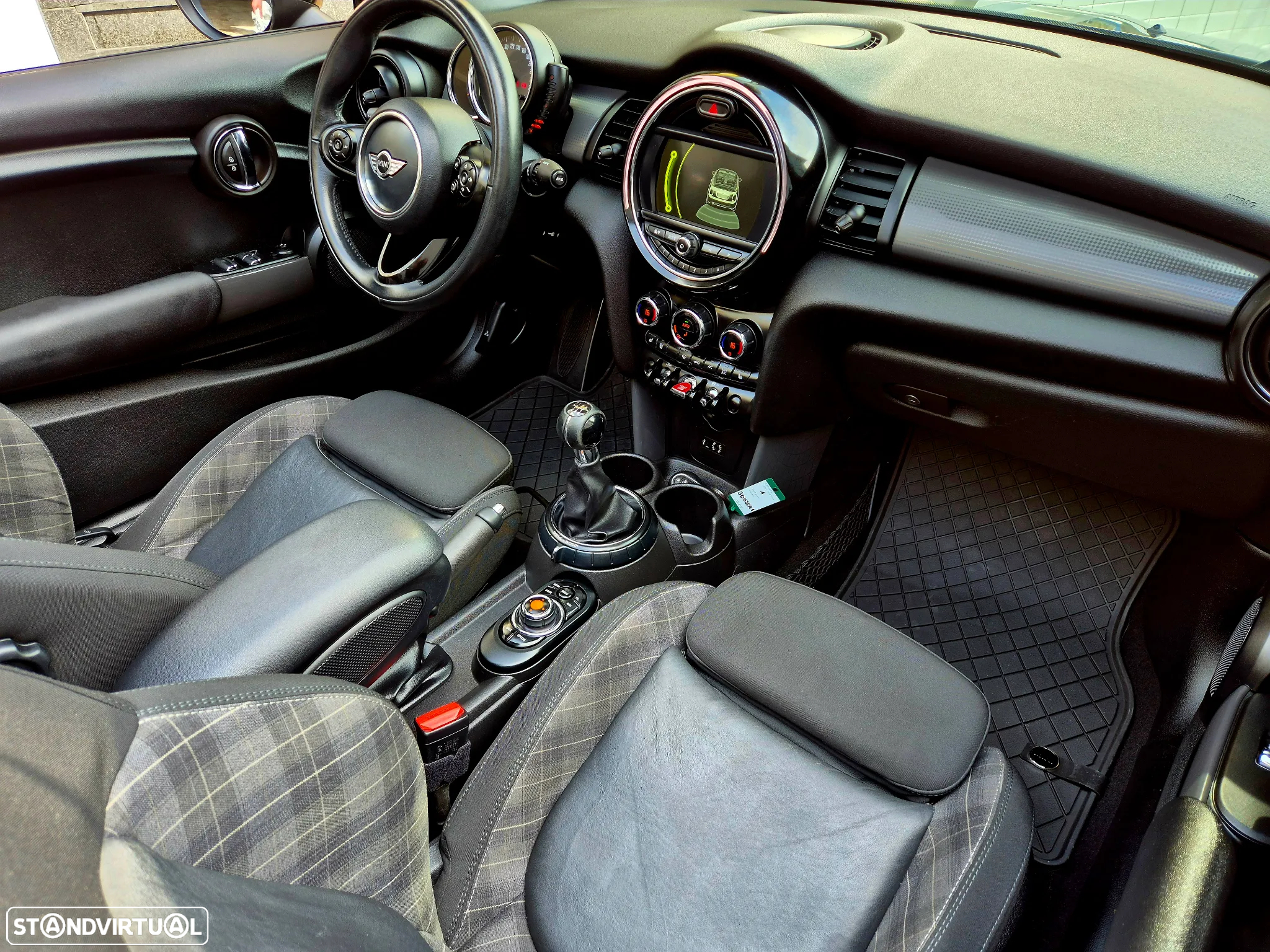 MINI Cabrio Cooper - 38