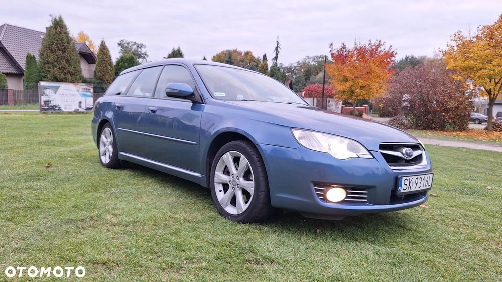 Subaru Legacy 3.0R - 17