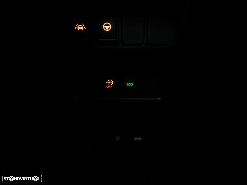 Nissan Qashqai 1.5 dCi N-Connecta DCT - 29