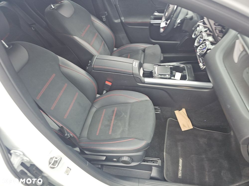 Mercedes-Benz GLA 250 4Matic 8G-DCT AMG Line - 10