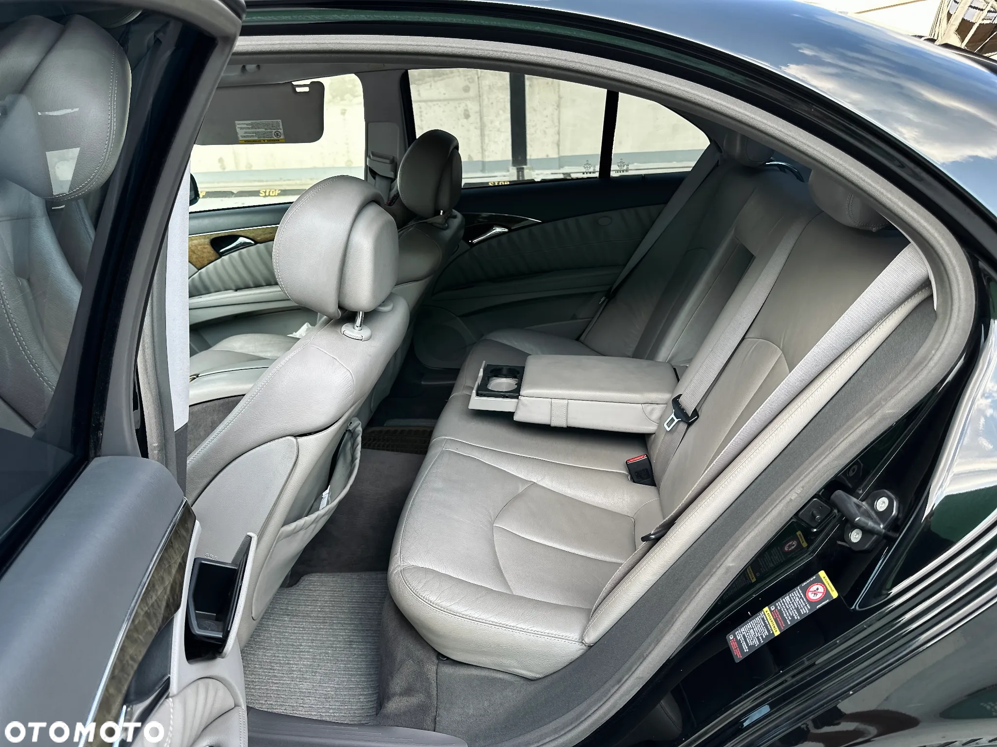 Mercedes-Benz Klasa E 220 CDI Avantgarde - 24