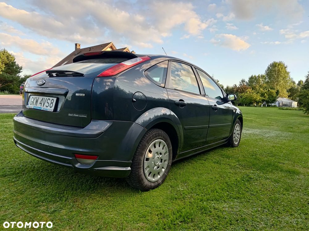 Ford Focus 1.6 TDCi Trend - 21