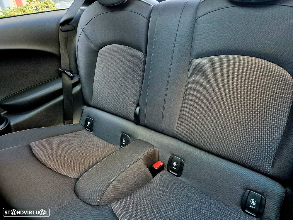 MINI 3 Portas One JCW - 30