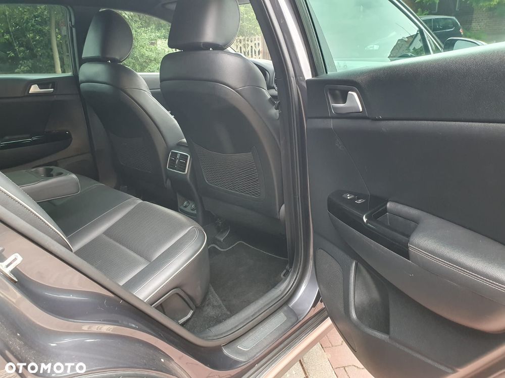Kia Sportage 1.6 T-GDI AWD GT LINE - 17