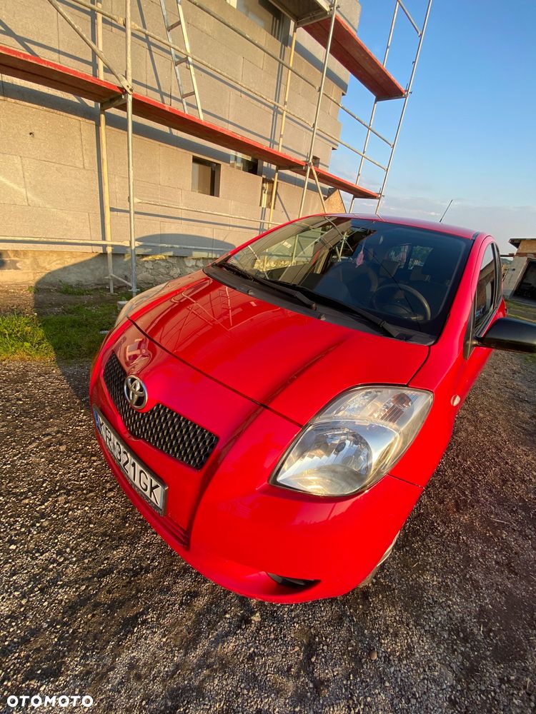 Toyota Yaris - 31
