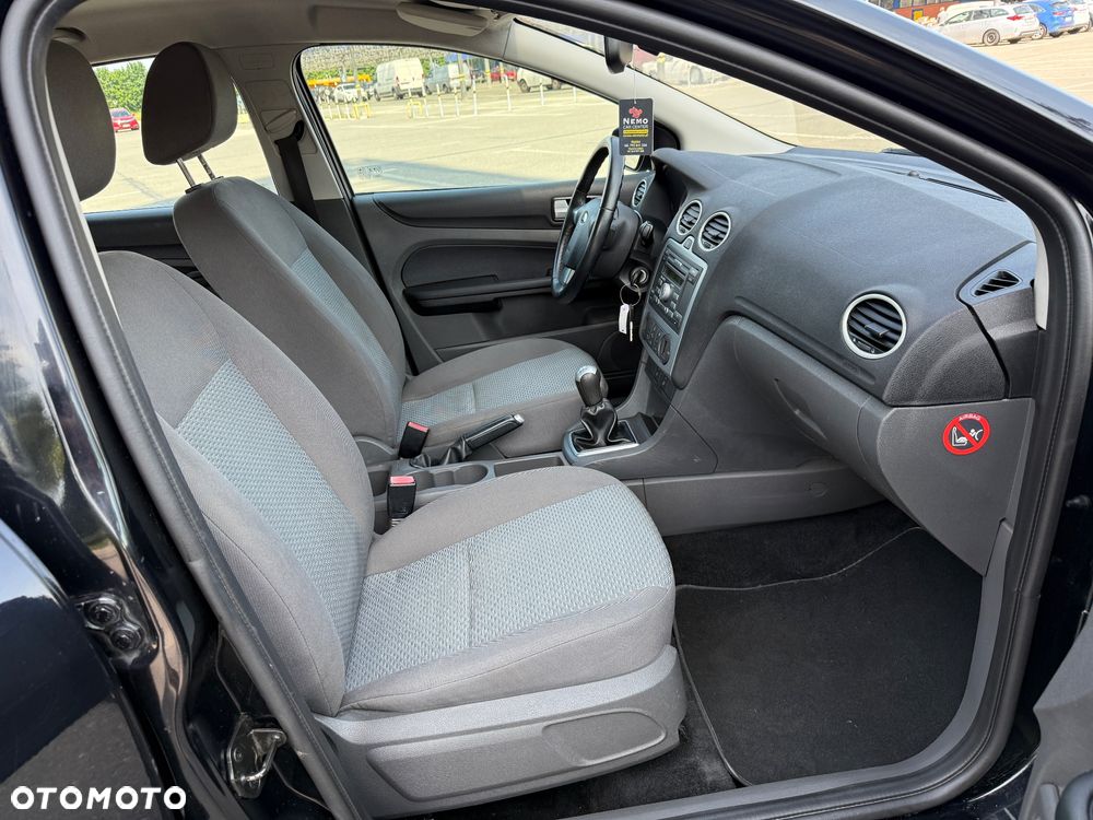 Ford Focus 1.6 TDCi Sport - 32