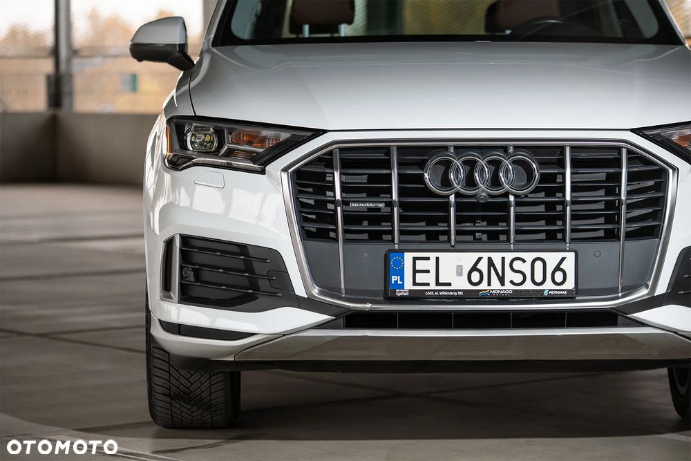 Audi Q7 - 10