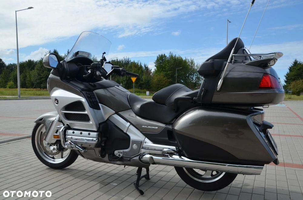 Honda GL - 8