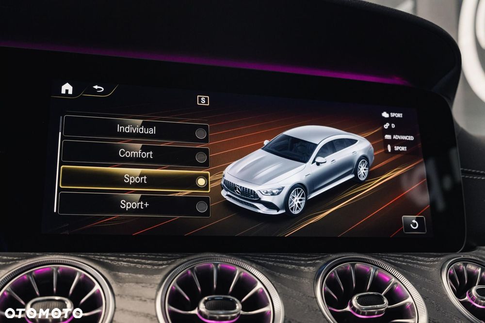 Mercedes-Benz AMG GT 43 4-Matic+ - 22