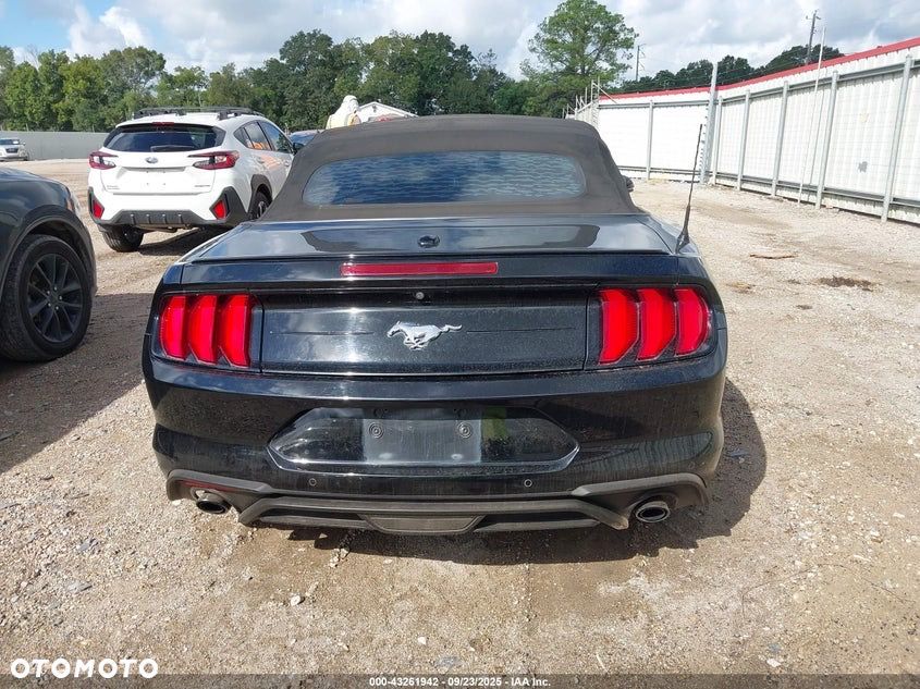 Ford Mustang 2.3 EcoBoost - 4