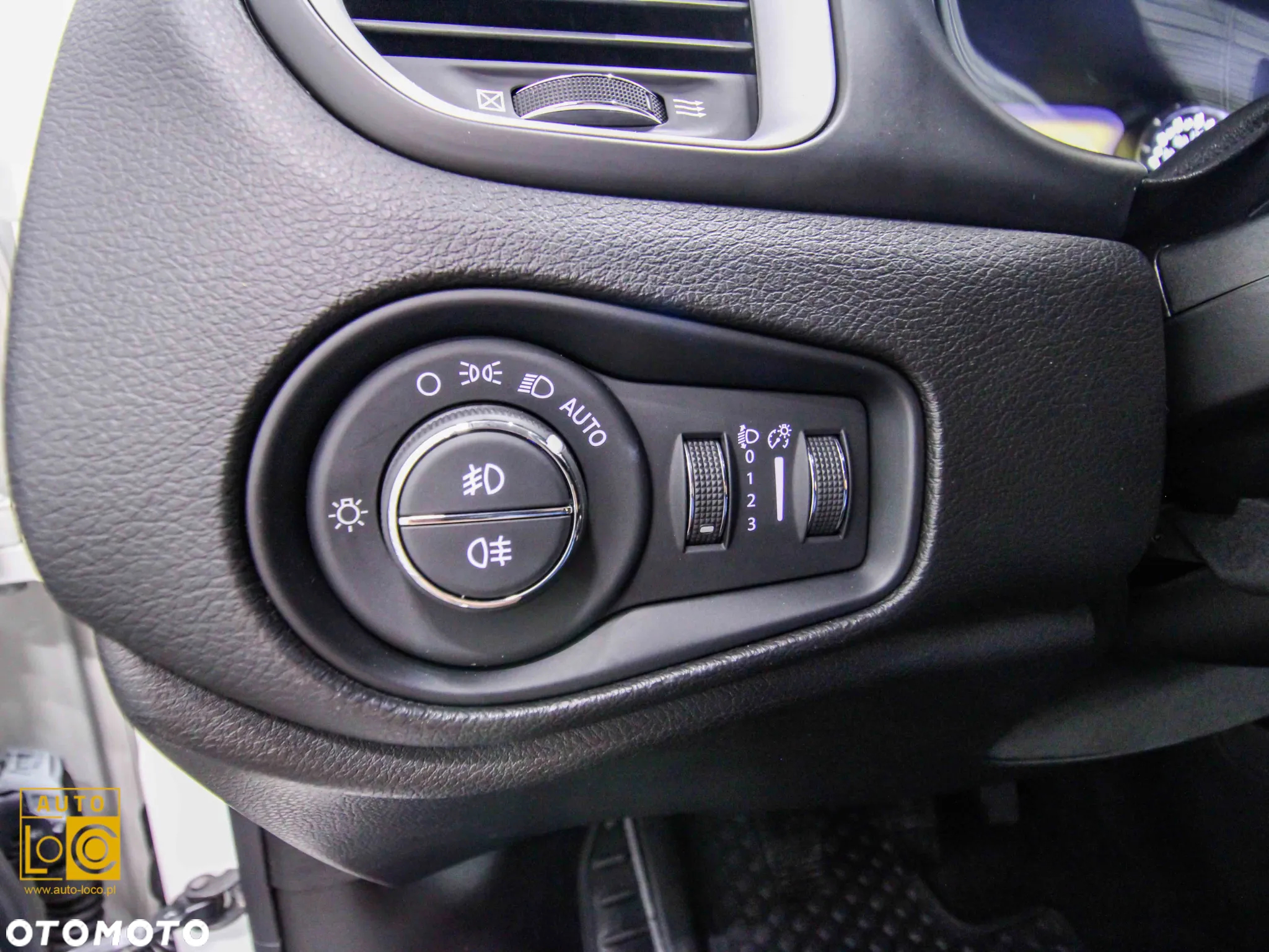 Jeep Renegade 1.6 MultiJet Limited FWD S&S - 32
