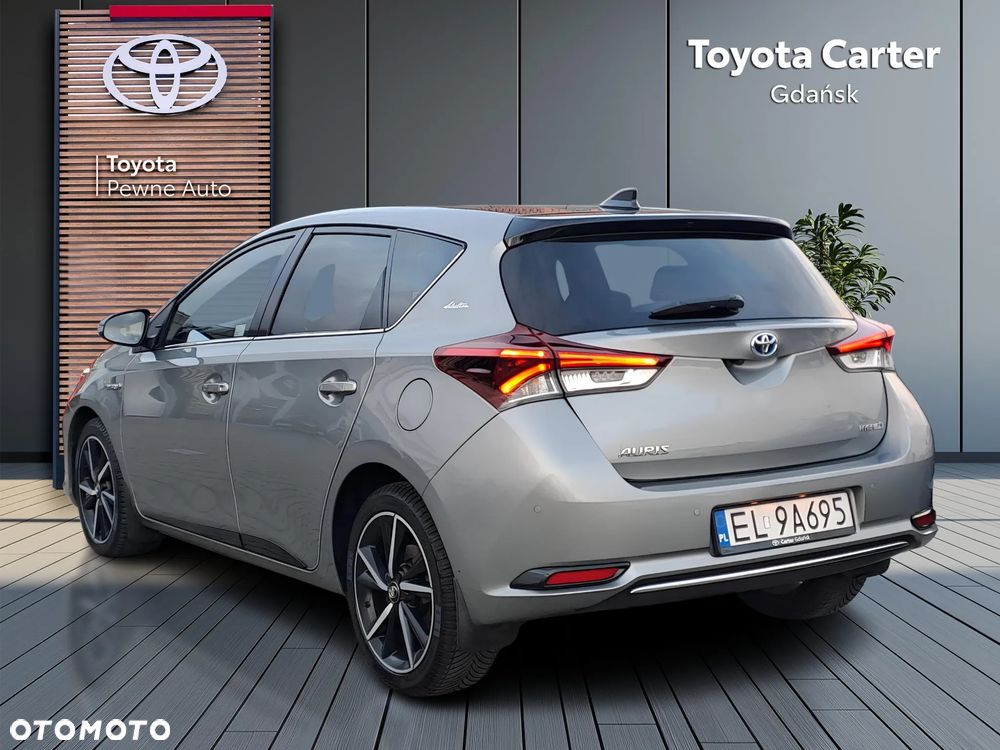 Toyota Auris Hybrid 135 Selection - 3