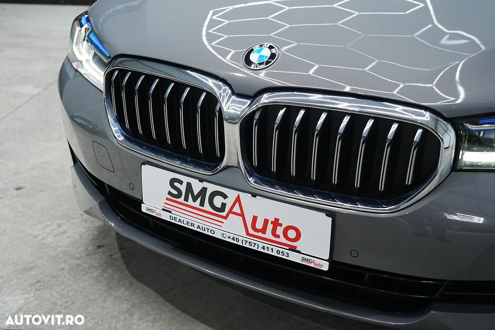 BMW Seria 5 530i Aut. Luxury Line - 39