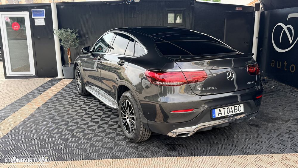 Mercedes-Benz GLC 300 e Coupe 4Matic - 3