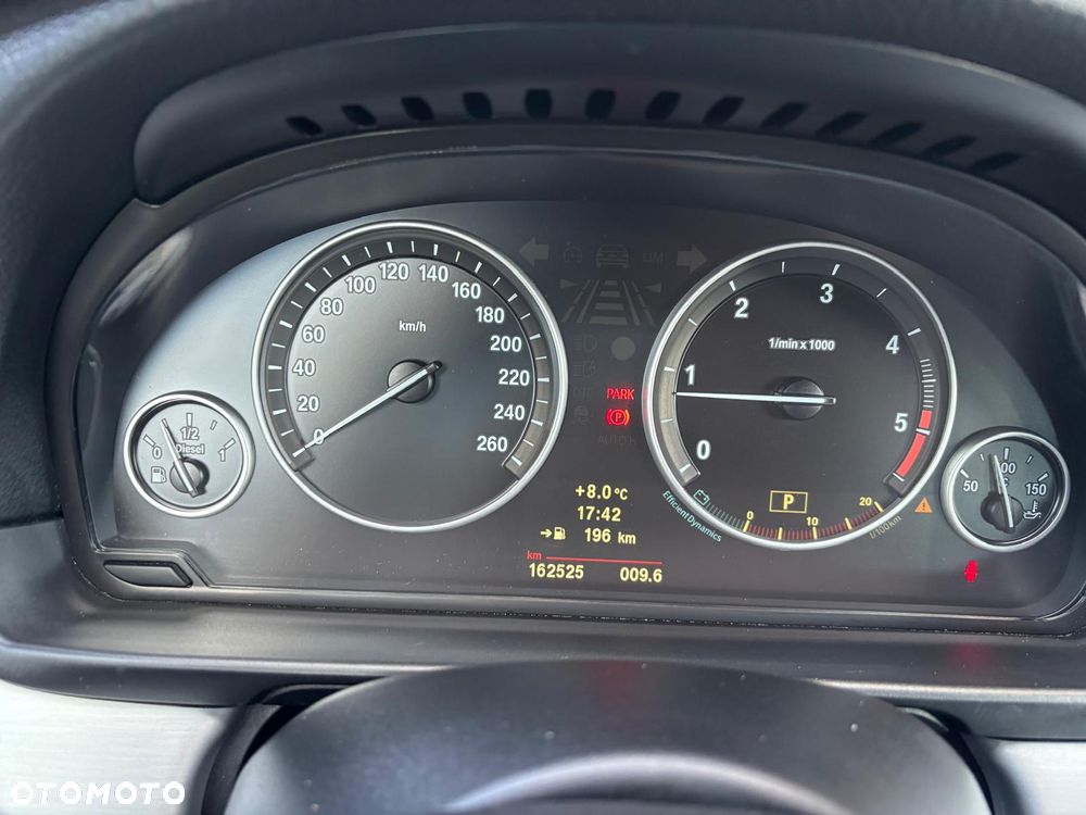 BMW Seria 5 520d Sport-Aut - 11