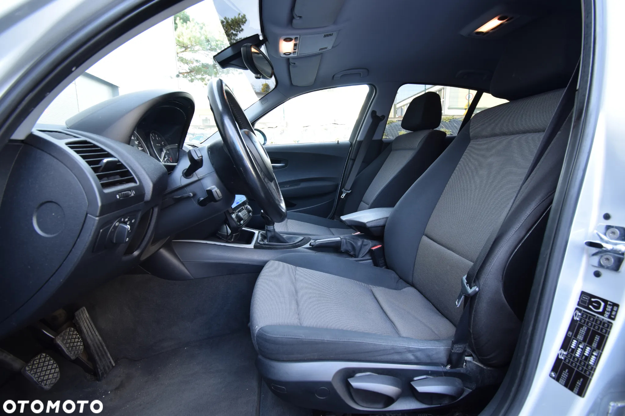 BMW Seria 1 116i - 15