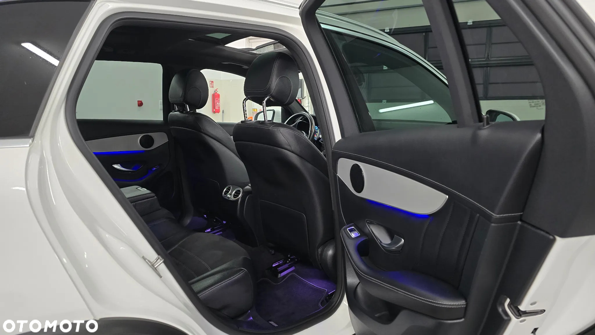 Mercedes-Benz GLC 300 de 4Matic 9G-TRONIC AMG Line Plus - 19