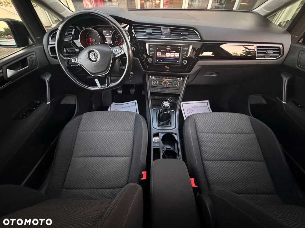 Volkswagen Touran 2.0 TDI BMT Highline - 9