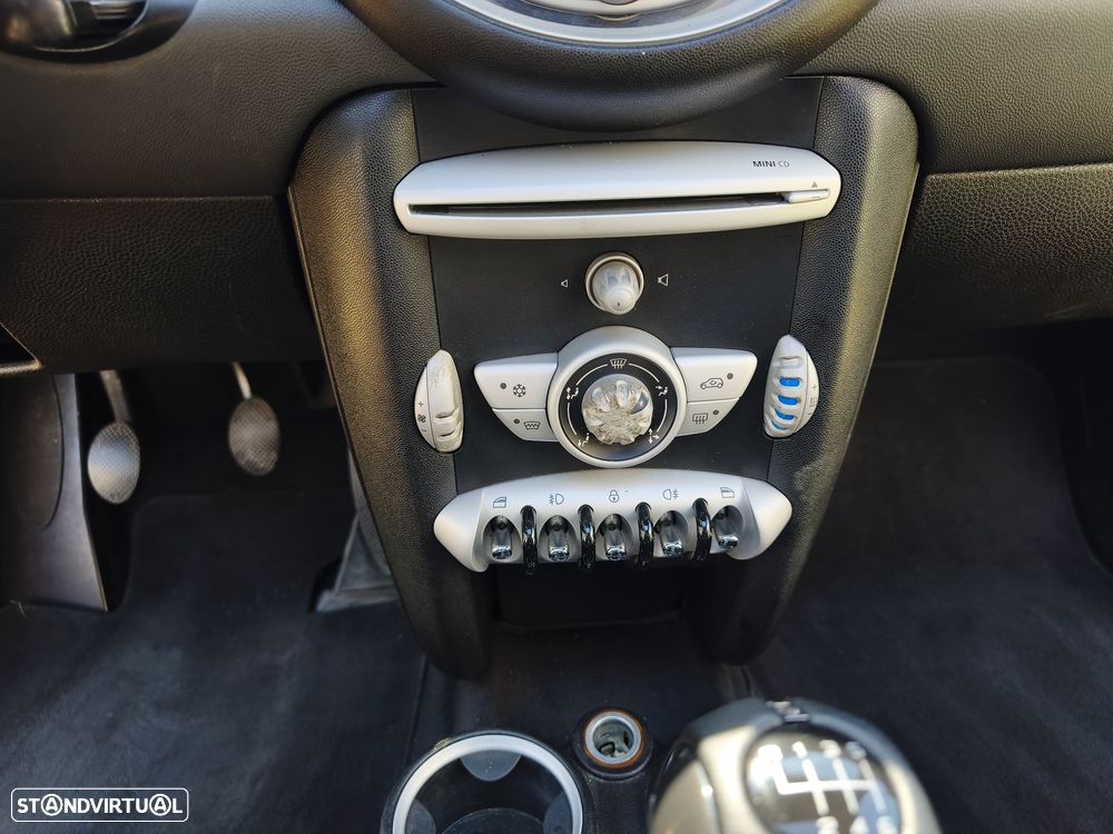 MINI 3 Portas Cooper D - 10