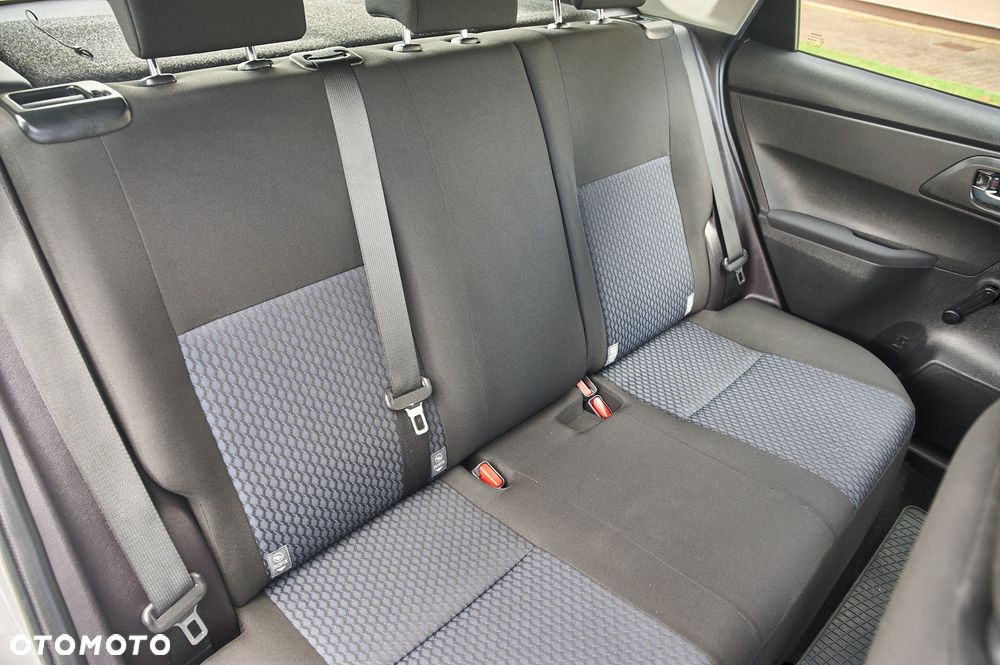 Toyota Auris 1.6 Dynamic - 31