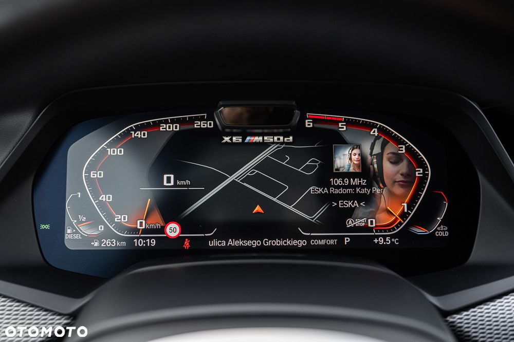 BMW X6M - 24