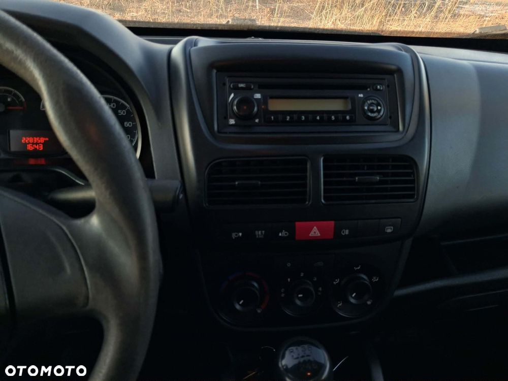 Fiat DOBLO - 10