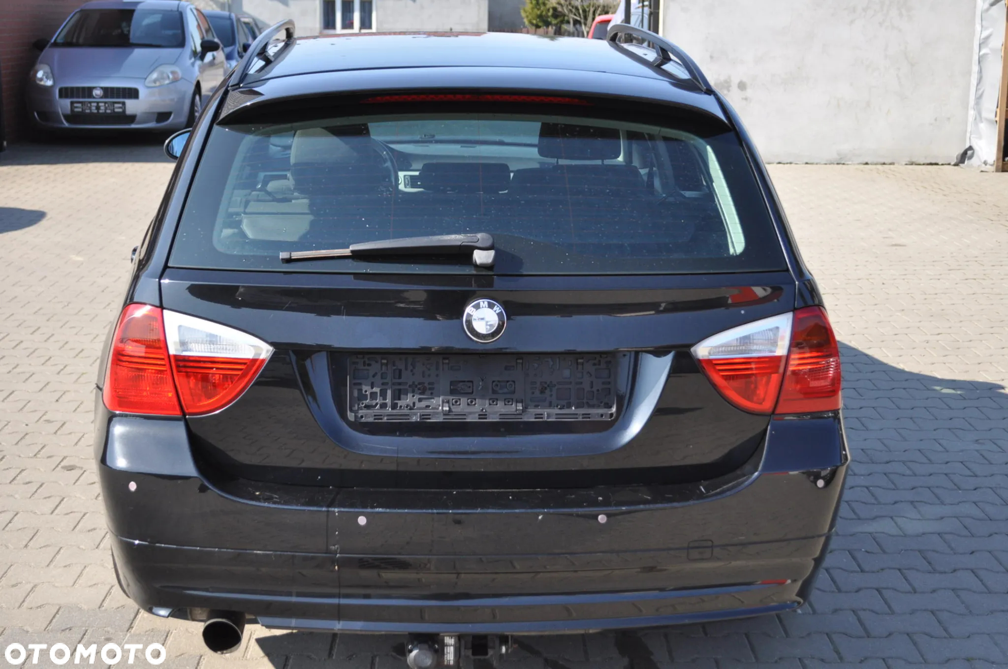 BMW Seria 3 318i Touring - 6