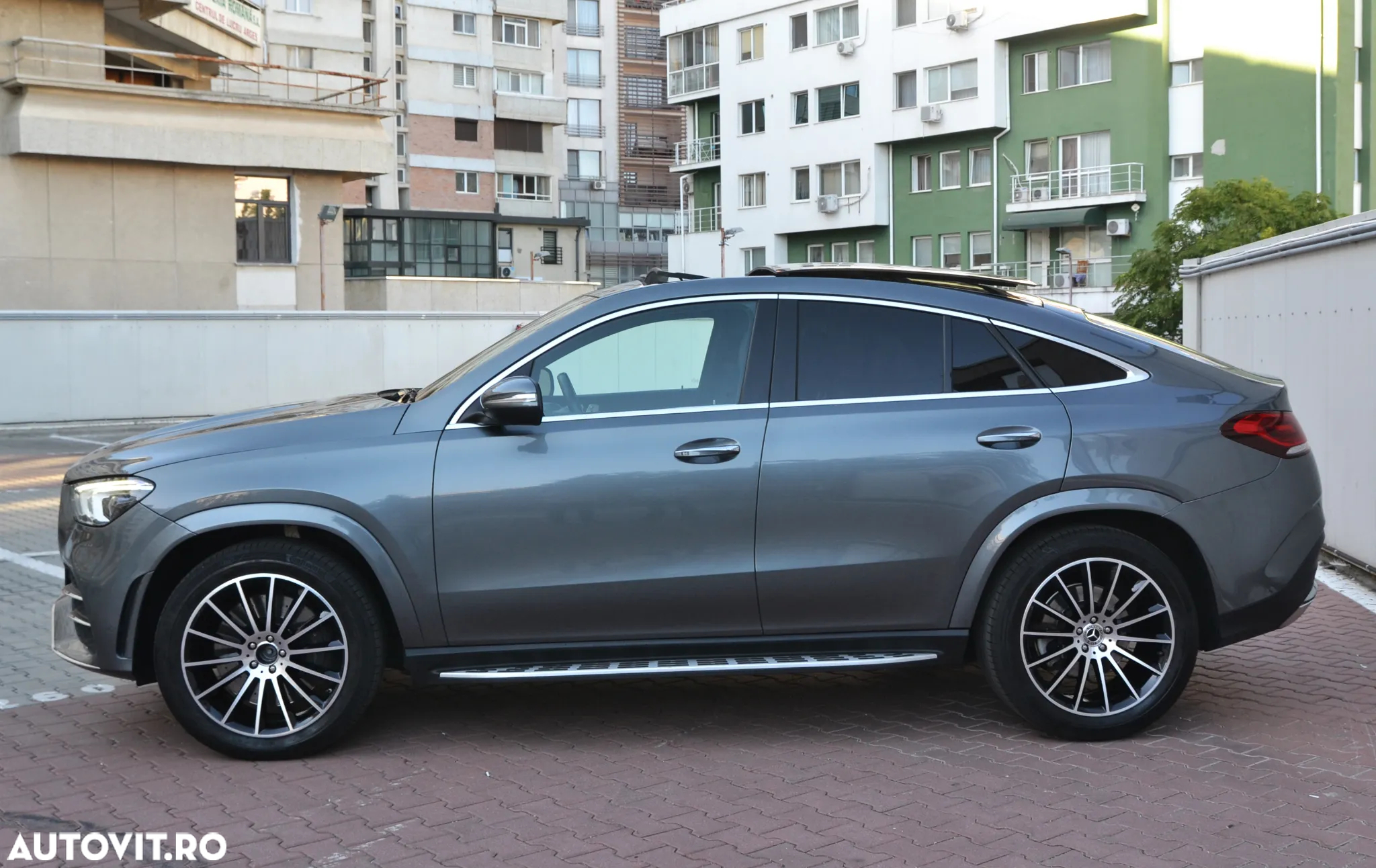 Mercedes-Benz GLE 400 d 4Matic 9G-TRONIC AMG Line - 24