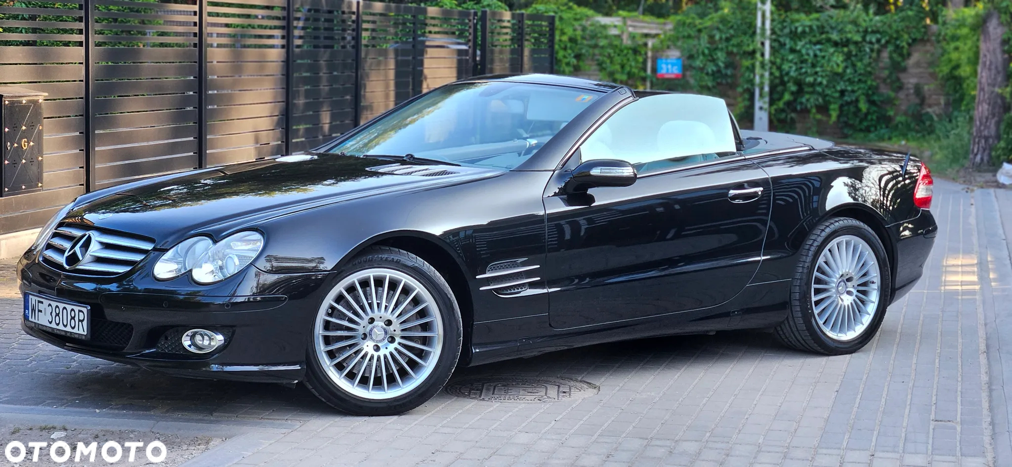 Mercedes-Benz SL - 18