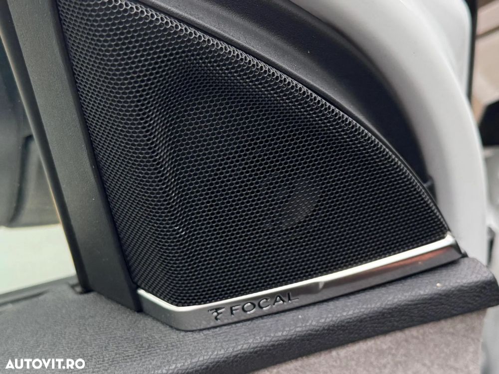 Peugeot 3008 Plug-In Hybrid 225 e-EAT8 GT - 27