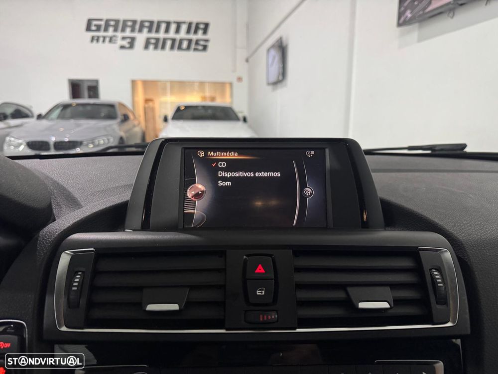 BMW 116 d Pack M - 17