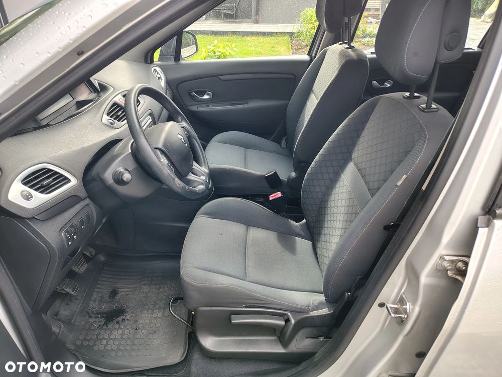 Renault Scenic - 12