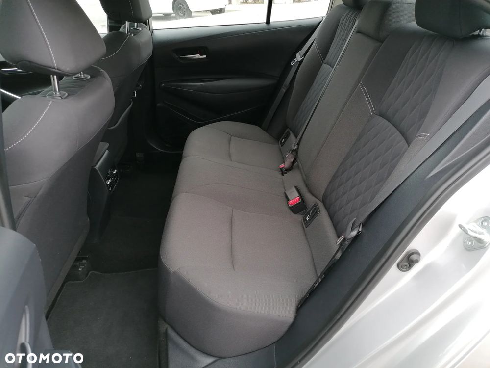 Toyota Corolla 1.6 Comfort - 17