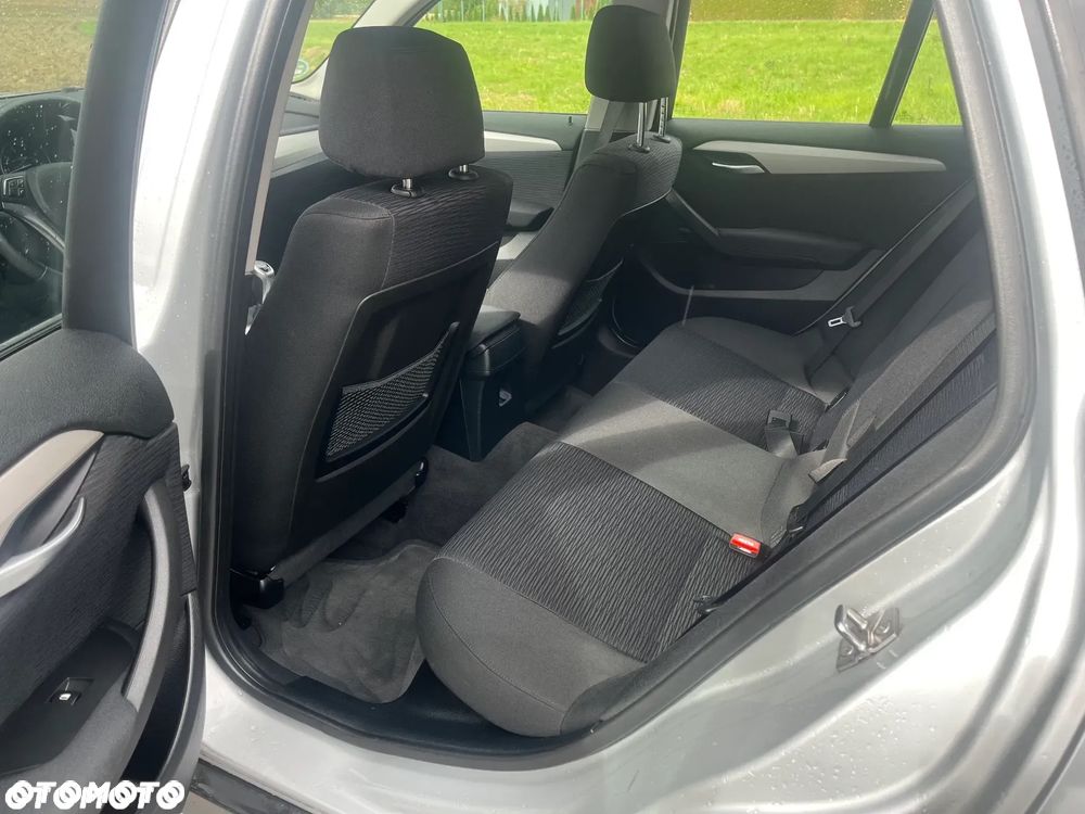 BMW X1 sDrive18i - 13