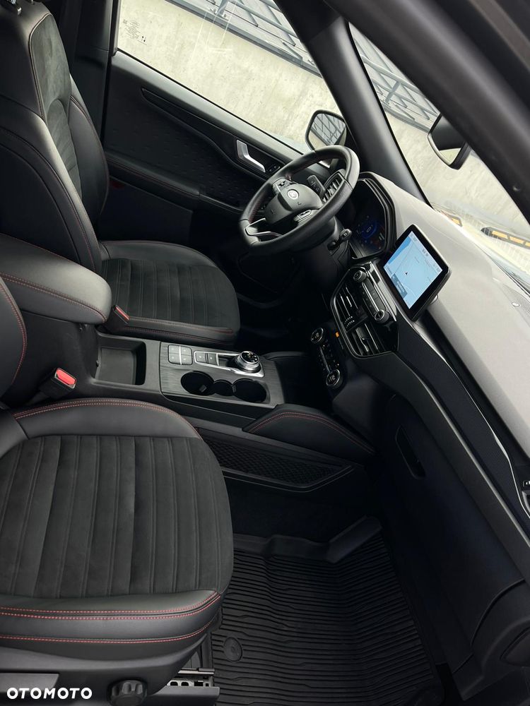 Ford Kuga 2.5P PHEV FWD ST-Line - 7