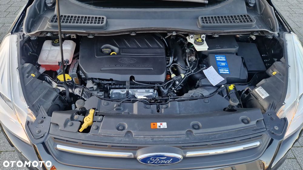 Ford Kuga 1.5 EcoBoost 2x4 Titanium - 35