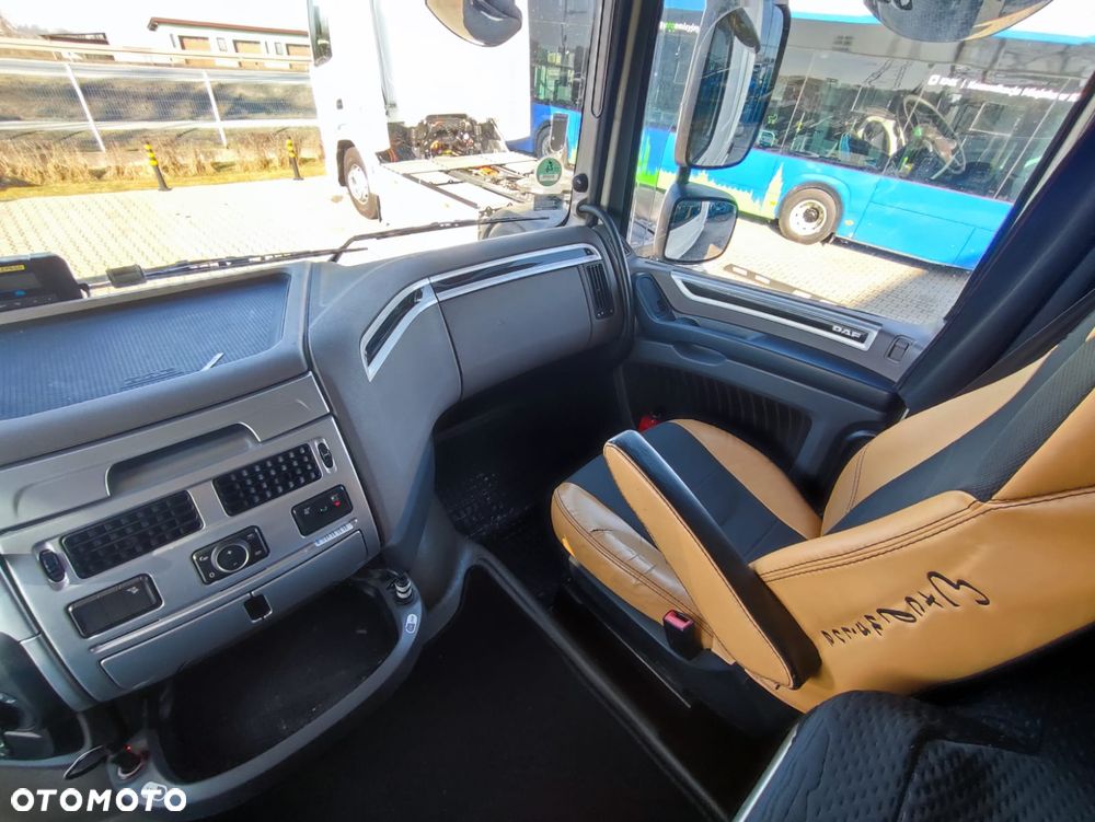 DAF XF 530 FT / STANDARD / SUPER SPACE CAB / TRAXON / - 21