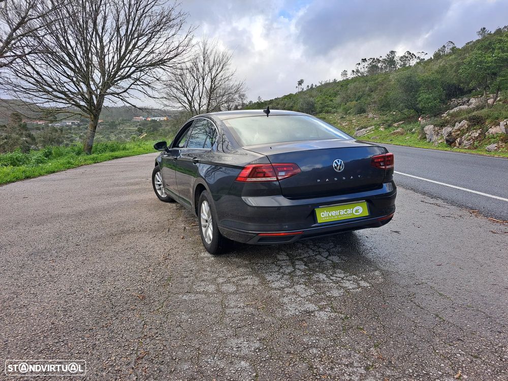 VW Passat 1.6 TDI Business DSG - 34