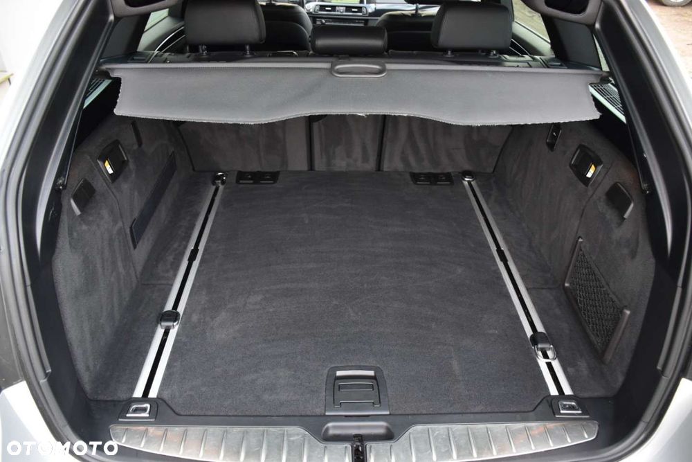 BMW Seria 5 520d xDrive - 8