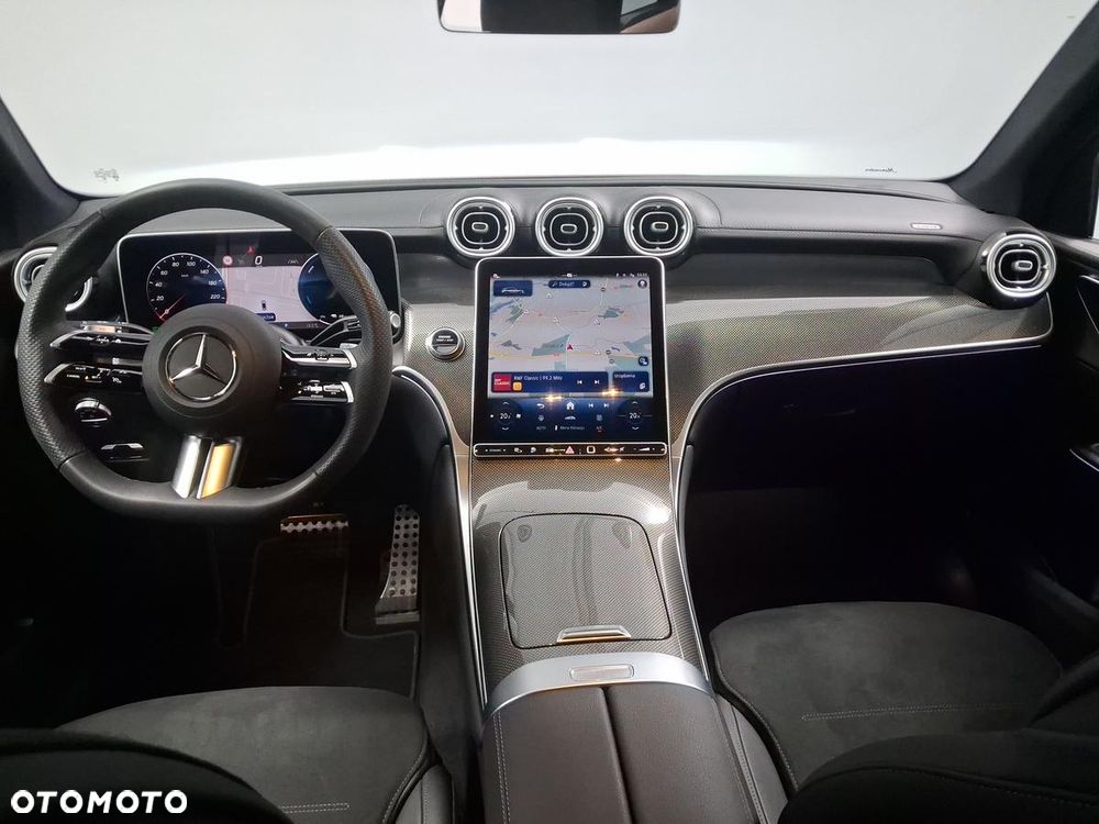 Mercedes-Benz GLC 300 de 4-Matic AMG Line - 21
