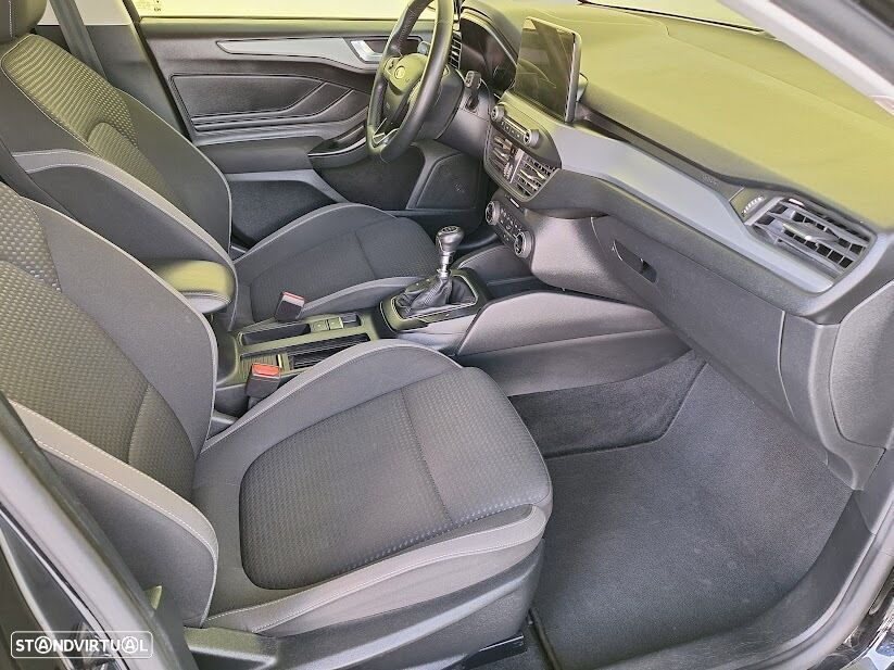 Ford Focus 1.0 EcoBoost MHEV Connected - 10