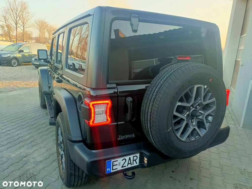 Jeep Wrangler - 2