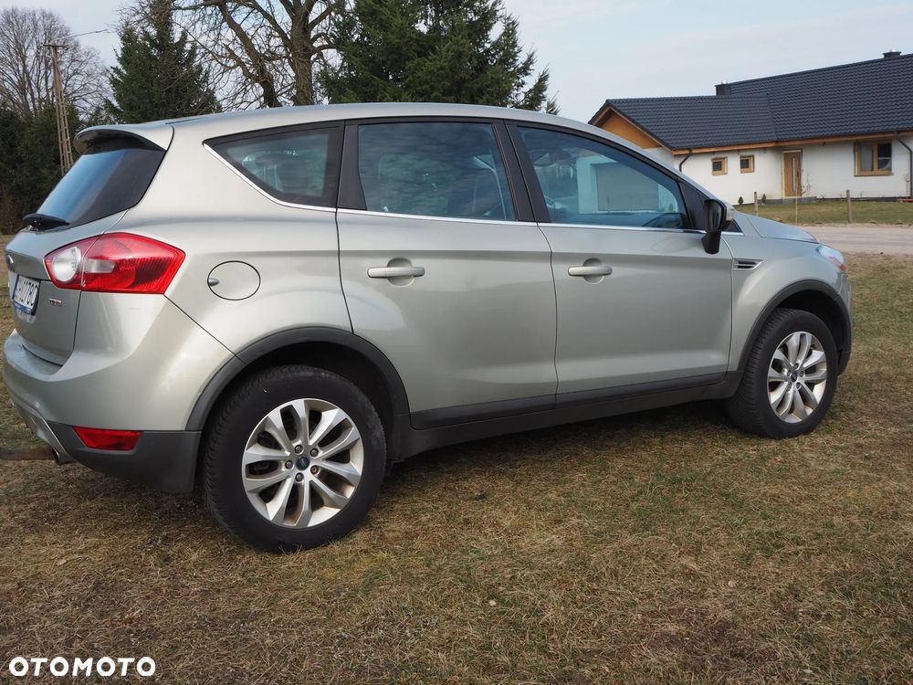 Ford Kuga 2.0 TDCi 4x4 Titanium - 6