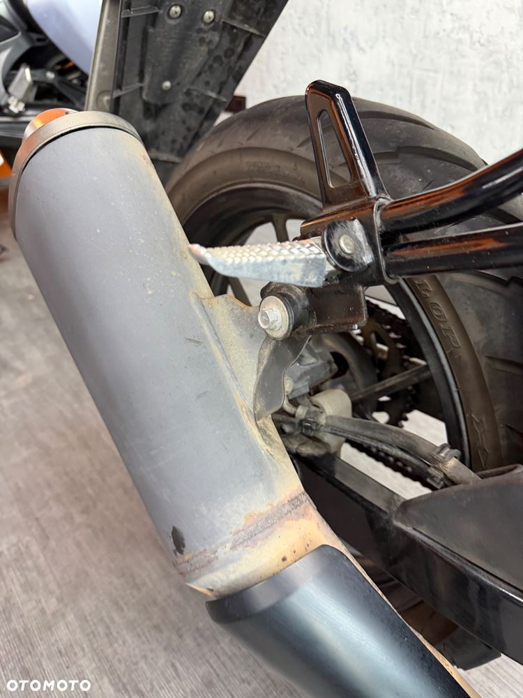 Suzuki GSX - 10