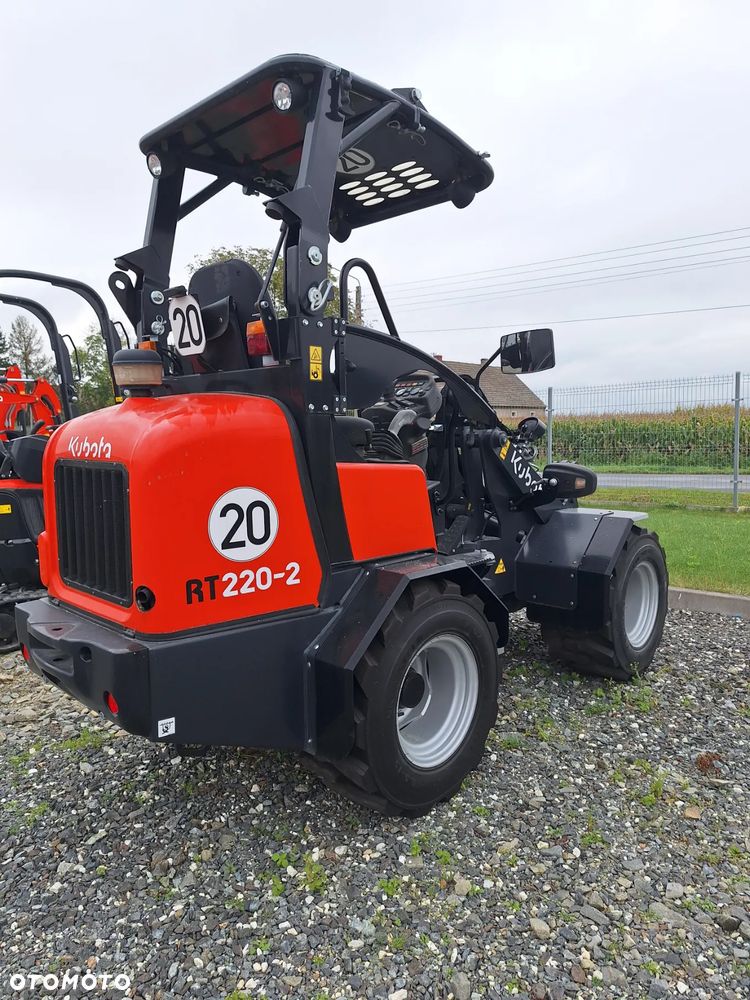 Kubota RT220 - 1