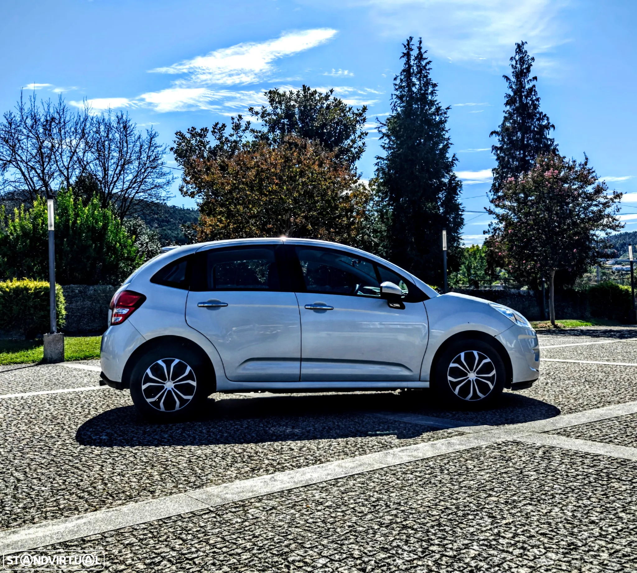 Citroën C3 1.2 PureTech Shine - 23